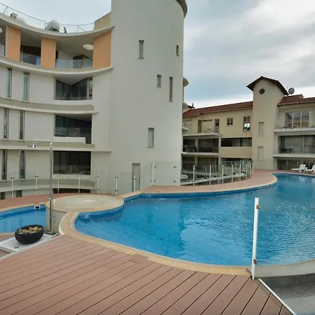 Lägenhet City Center Pool View *